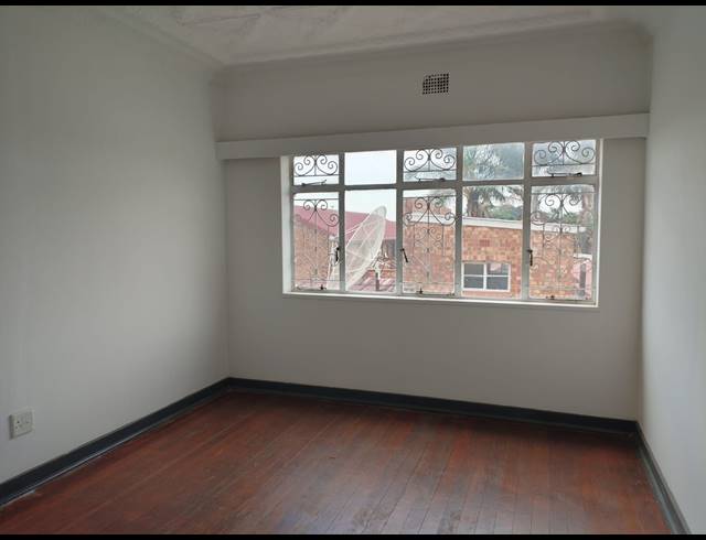 1,200M² BUILDING FOR SALE IN PRIMROSE